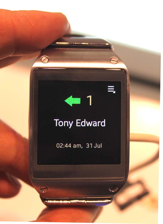 Samsung Galaxy Gear (SM-V700)